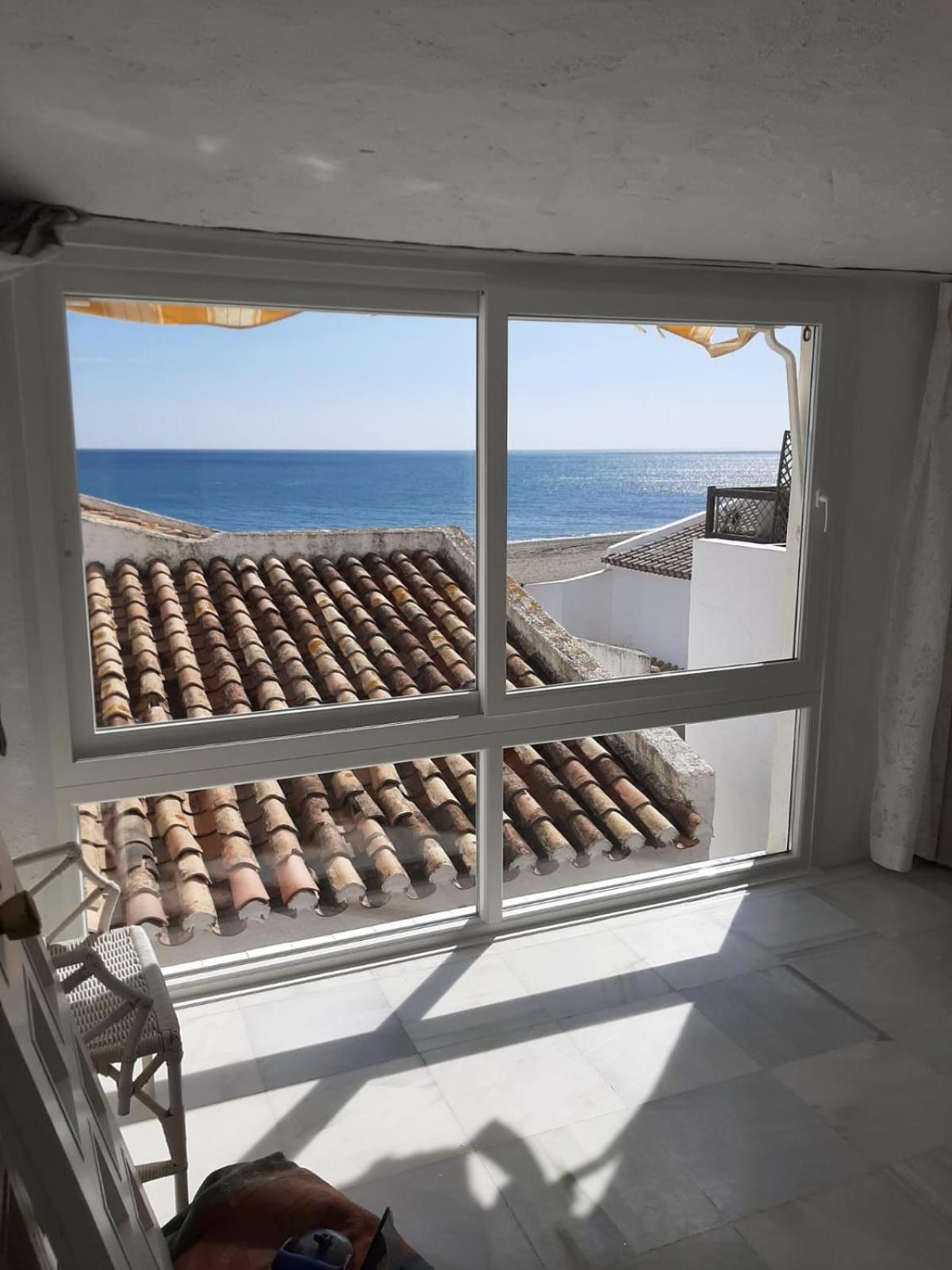 Sea Shells At Bahia Dorada Villa Estepona Habitación foto
